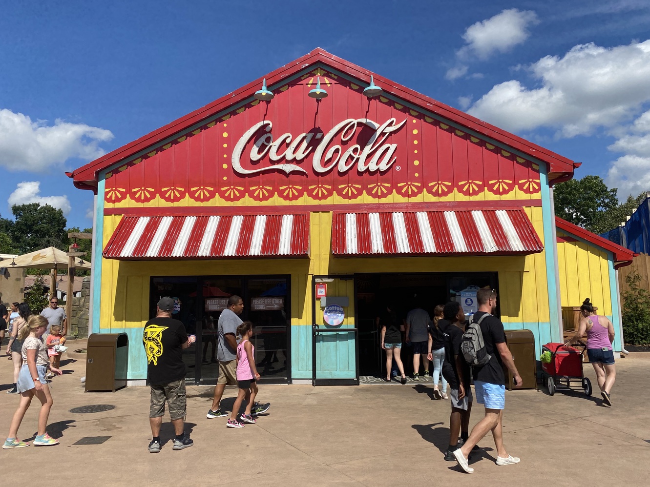 This
      is the big Coca Cola drink stand in Adventure Port.