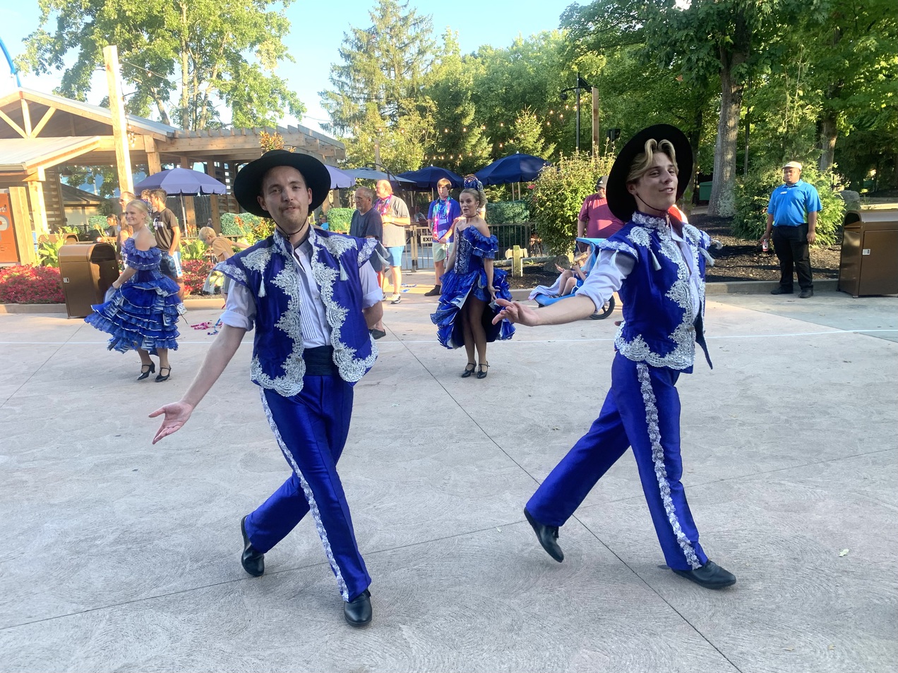 This
      is the Mexican dance troupe in the parade.