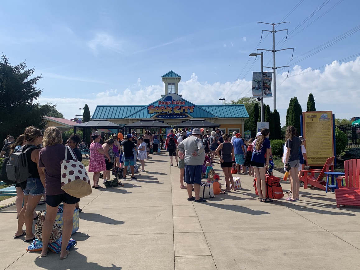 The front gate of Kings Island Soak City in the early
      morning.