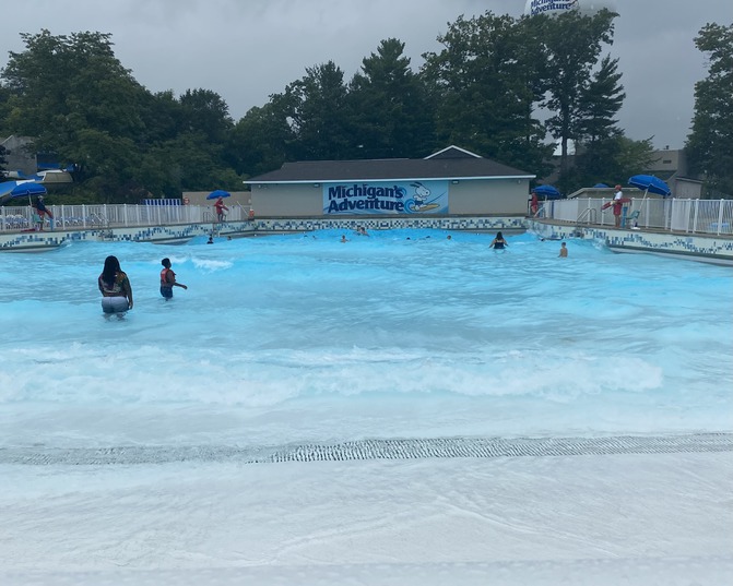The Tidal
      Wave pool is mostly empty.